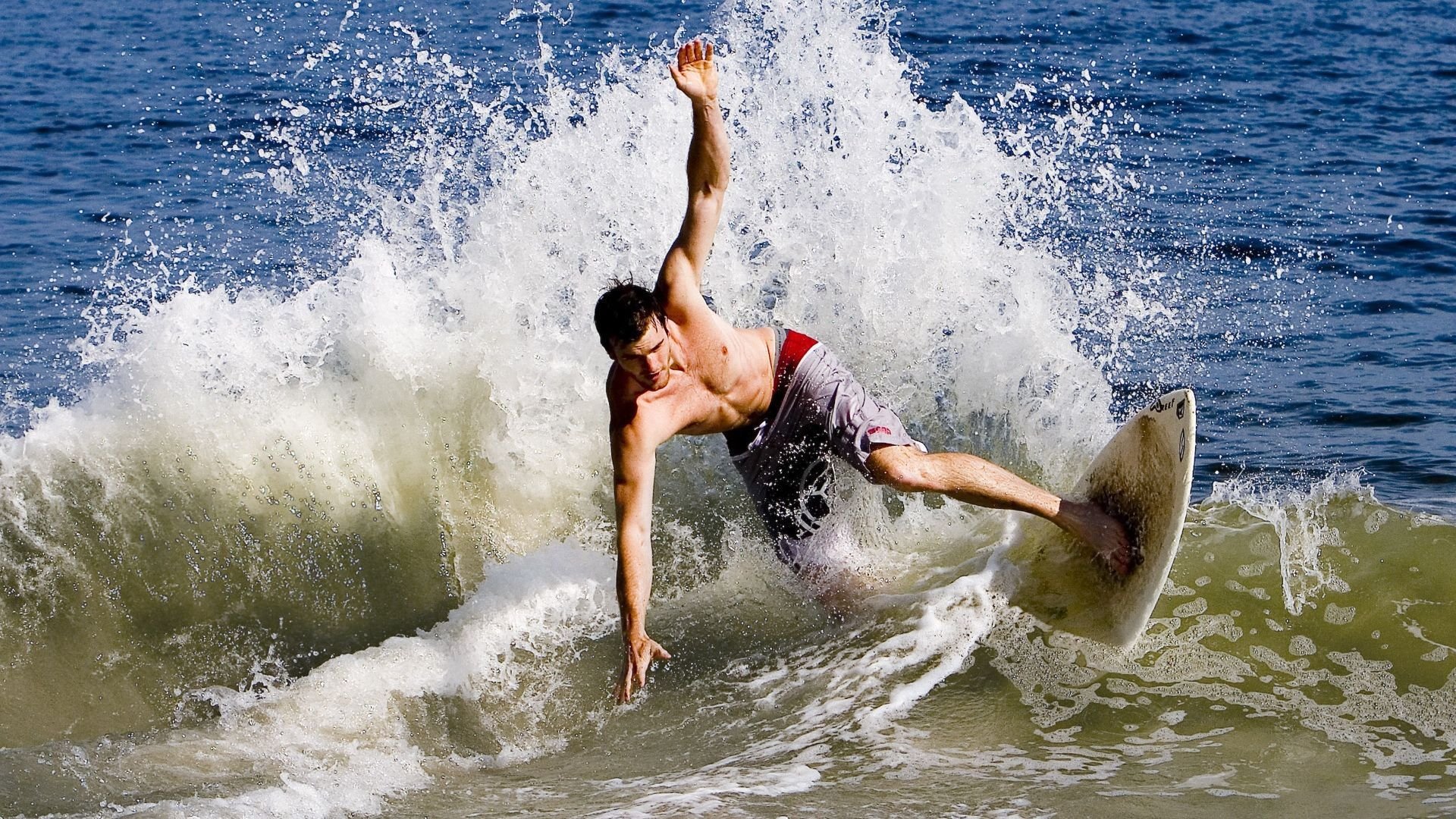 体育新闻中心发布国家高水平训练队遴选方案,教育部与体育总局关于高水平运动队招生的新规