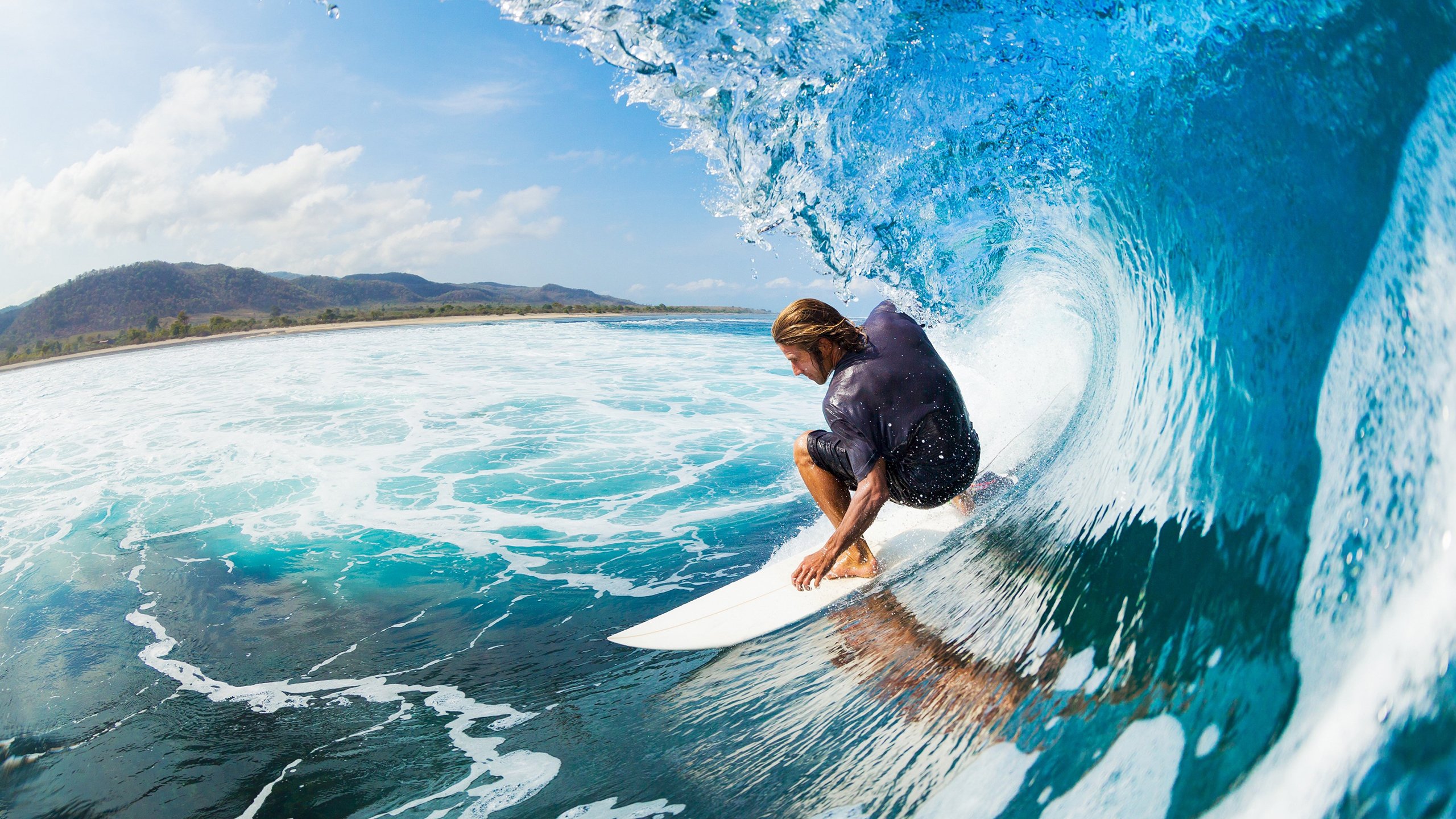 卡塔尔女篮在西亚锦标赛中夺冠，迈向未来